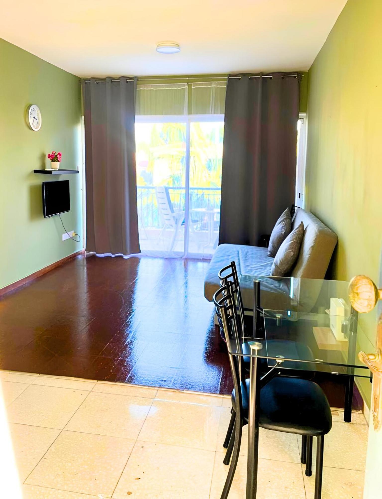 Paradise Gardens Cozy Oasis With Ac, Wifi, And Pool Paphos