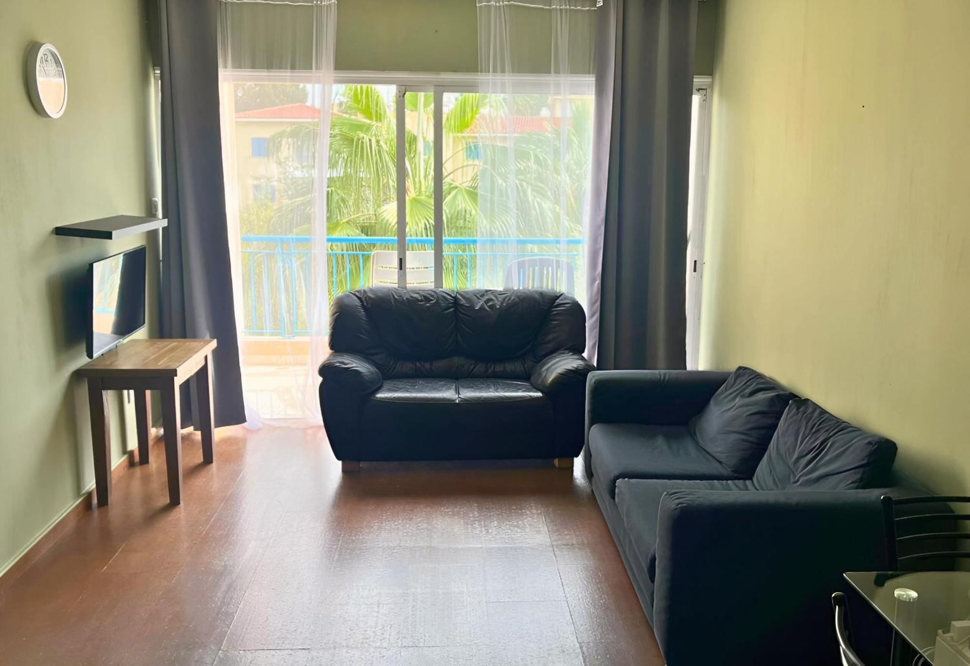 Apartment Paradise Gardens Cozy Oasis With Ac, Wifi, And Pool